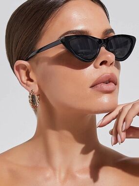 Black Cat-Eye Sunglasses